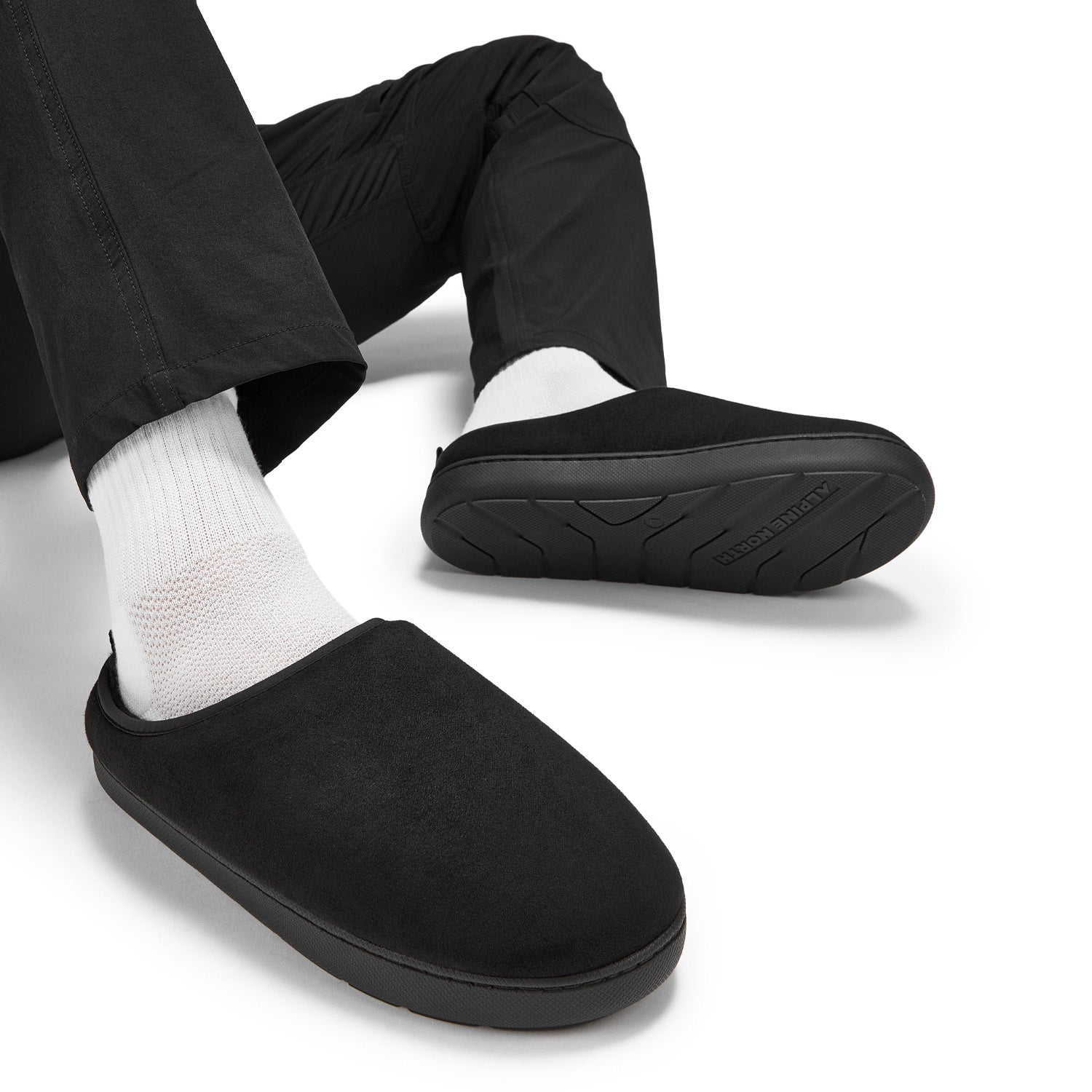 CANMORE | INSULATED FAUX SUEDE SLIPPERS, BLACK