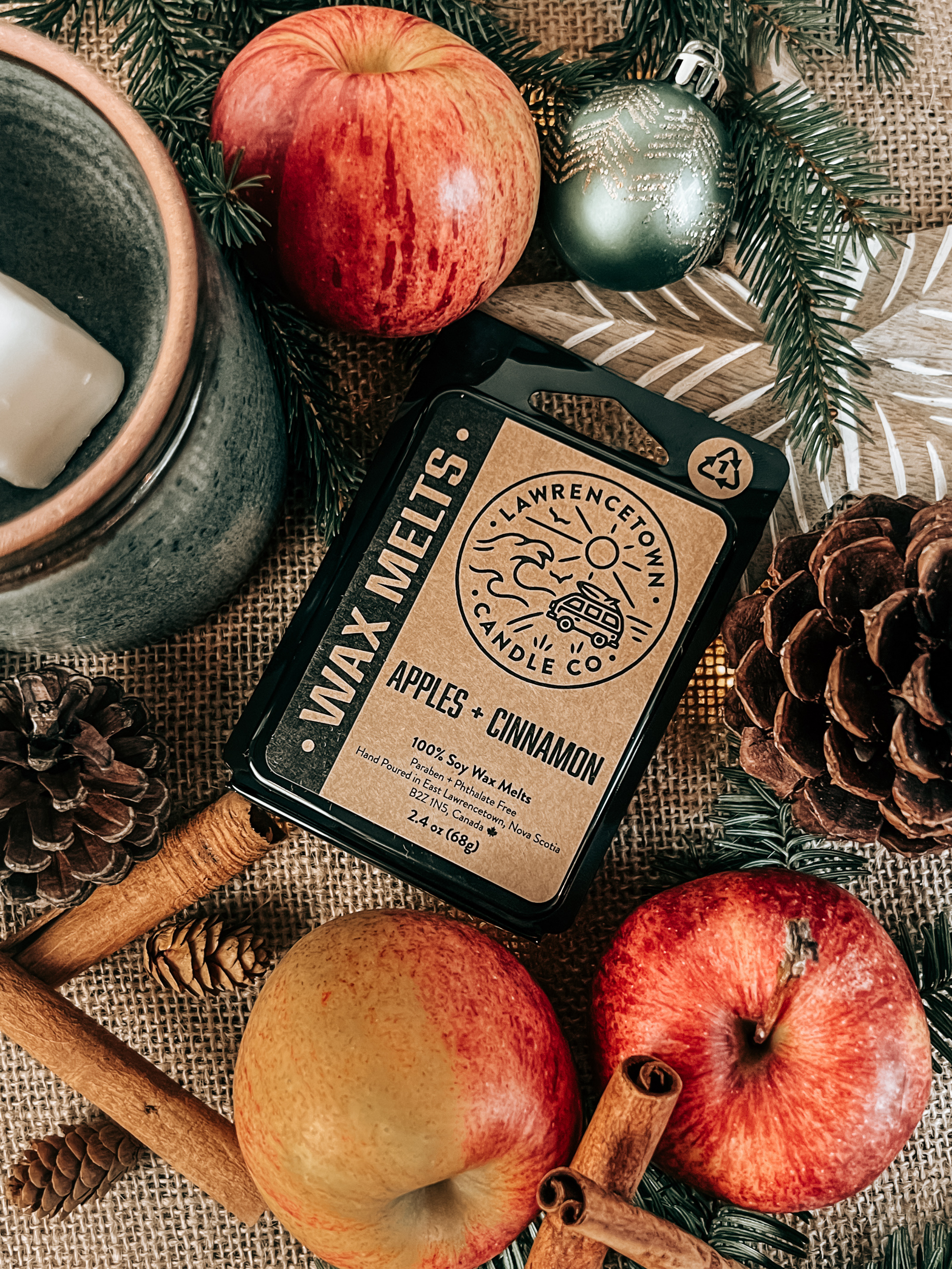 Apples + Cinnamon Premium Wax Melts | Lawrencetown Candle Co
