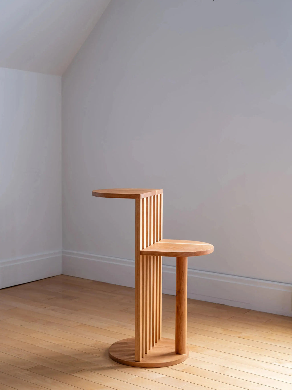 AUBE Side Table