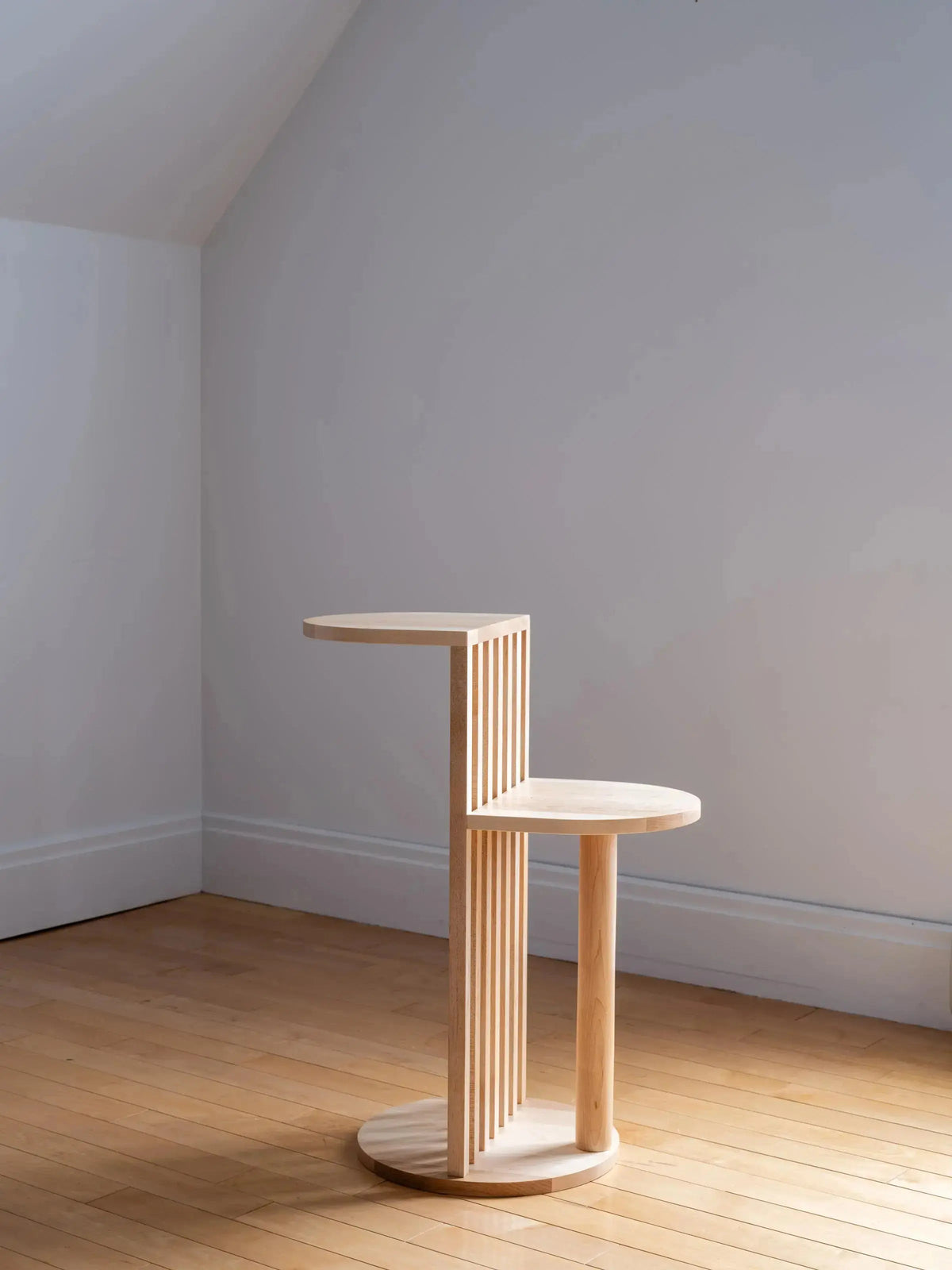 AUBE Side Table