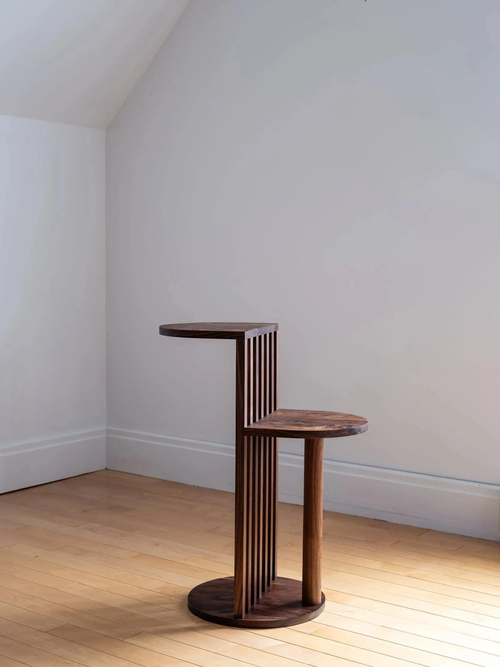AUBE Side Table