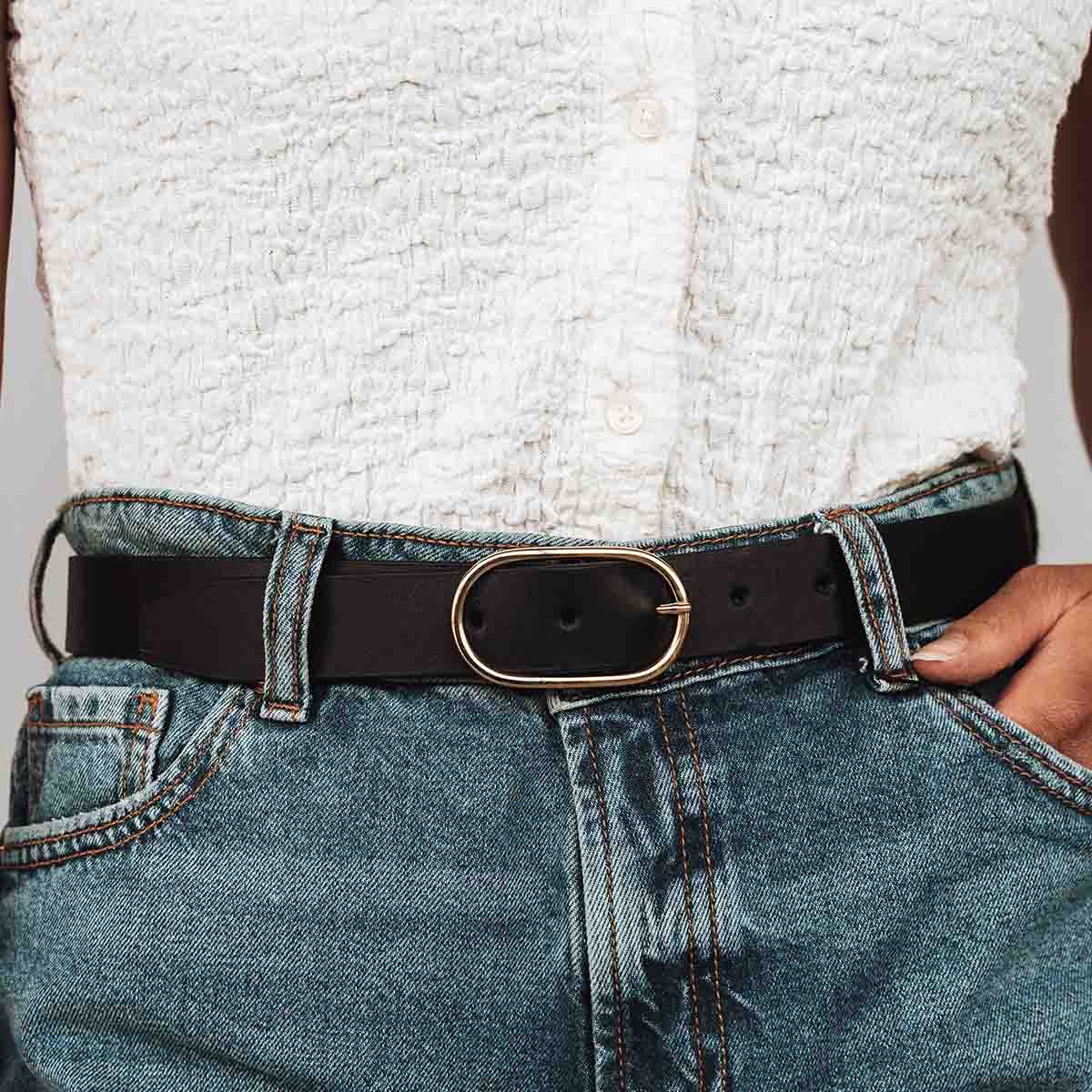 The Sleek Belt Gold Black