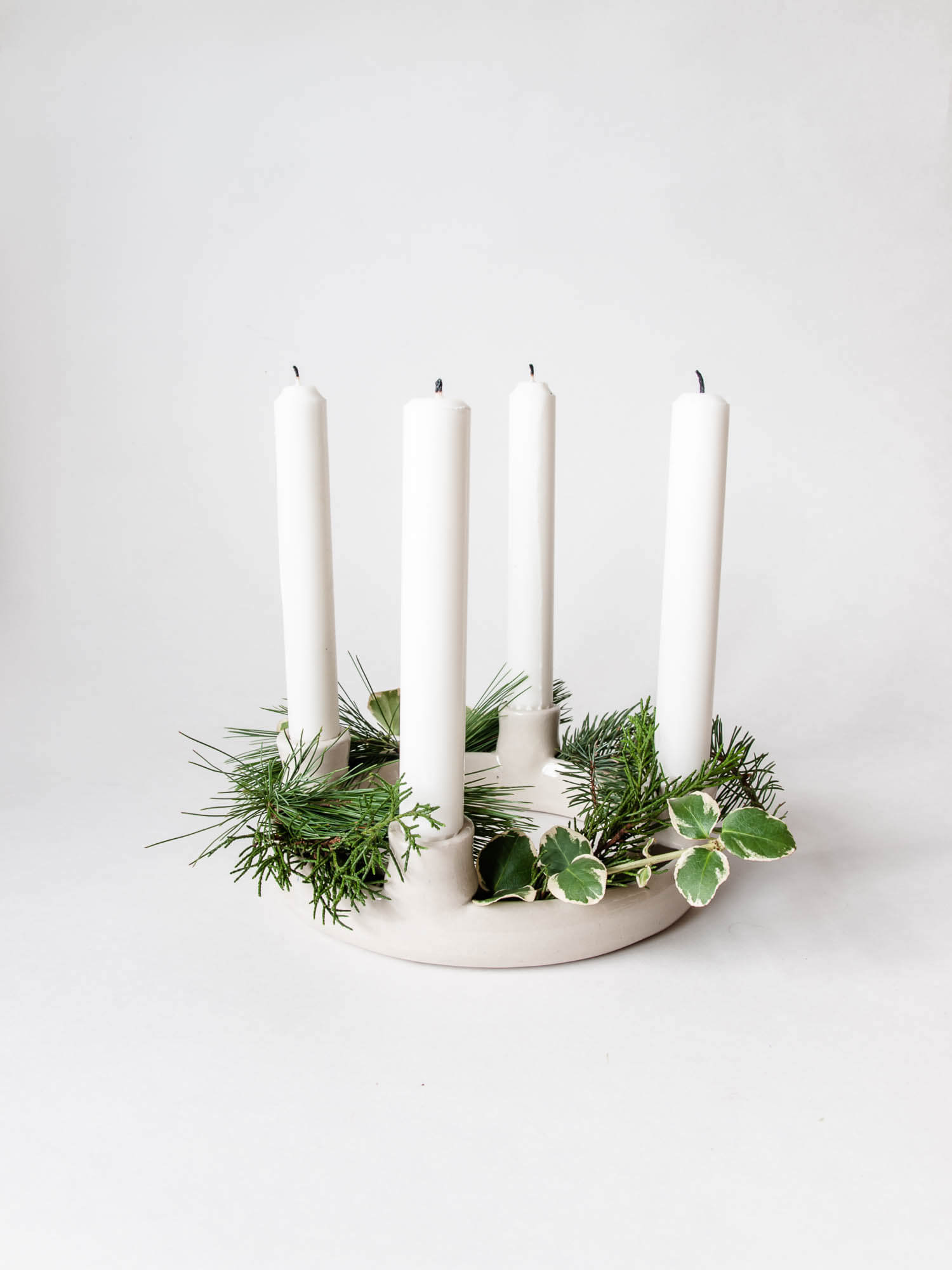 Bougeoir couronne de l'Avent en porcelaine blanche