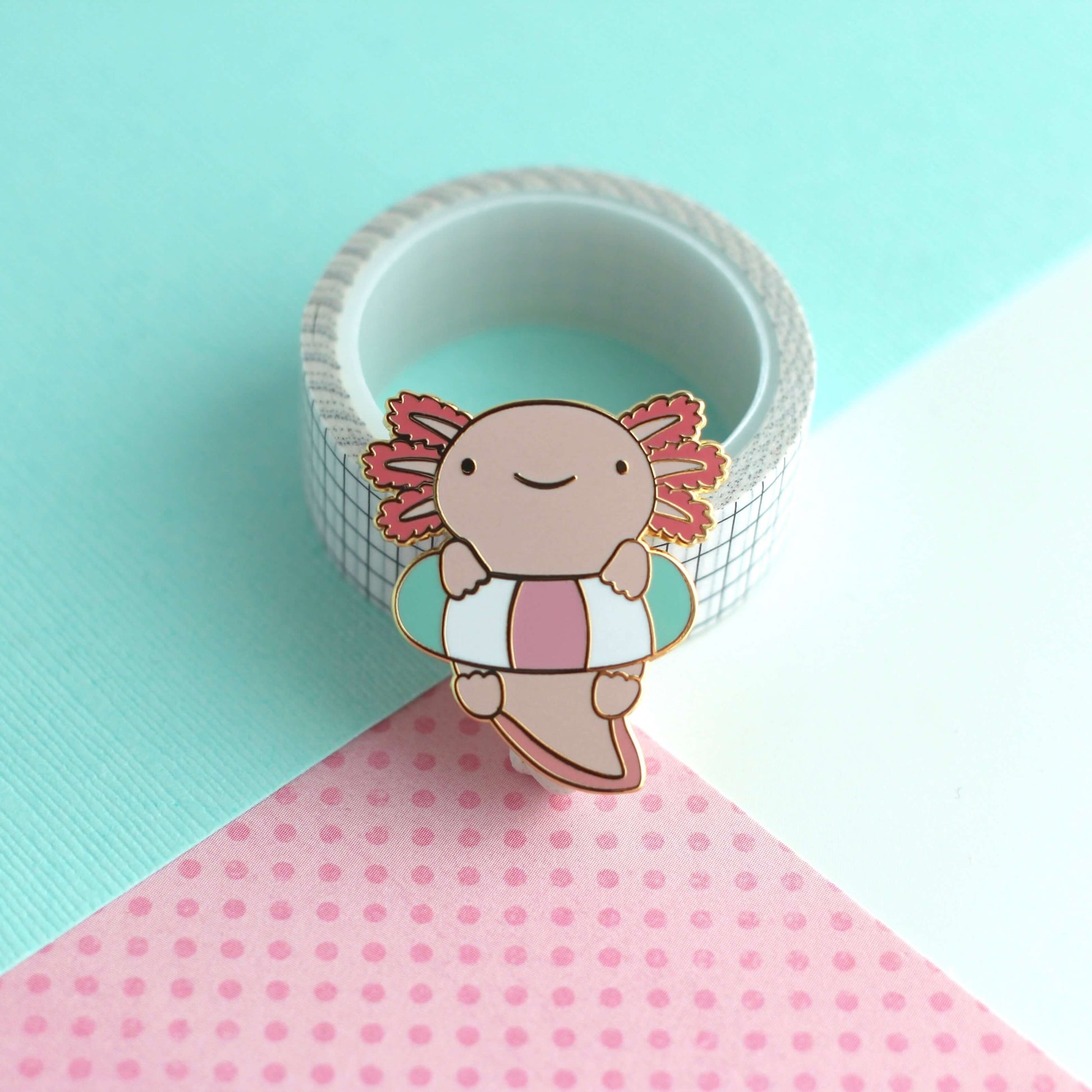 Axolotl dans une épingle à émail Floatie