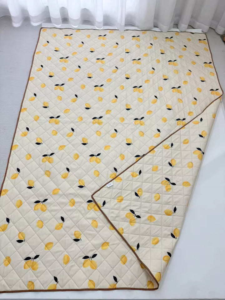 Beach & Games Tablecloth - Lemons