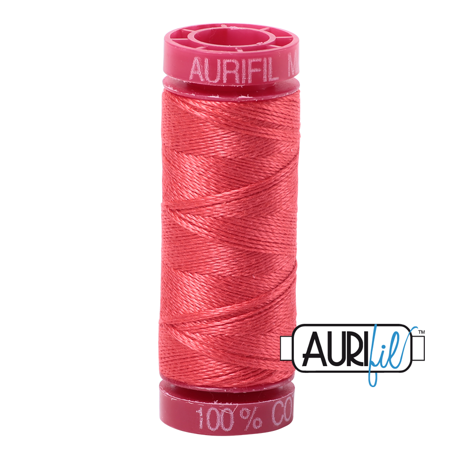 Fil Aurifil - Rouge moyen 5002 - 12wt
