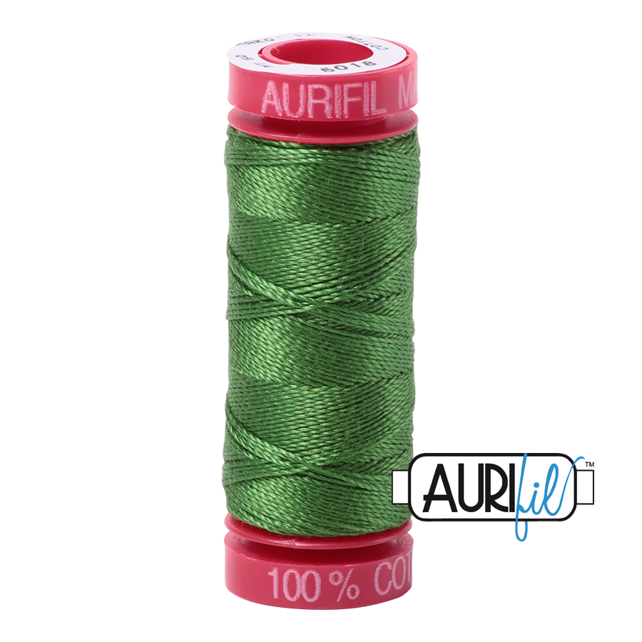 Fil Aurifil – Vert herbe foncé 5018 – 12wt