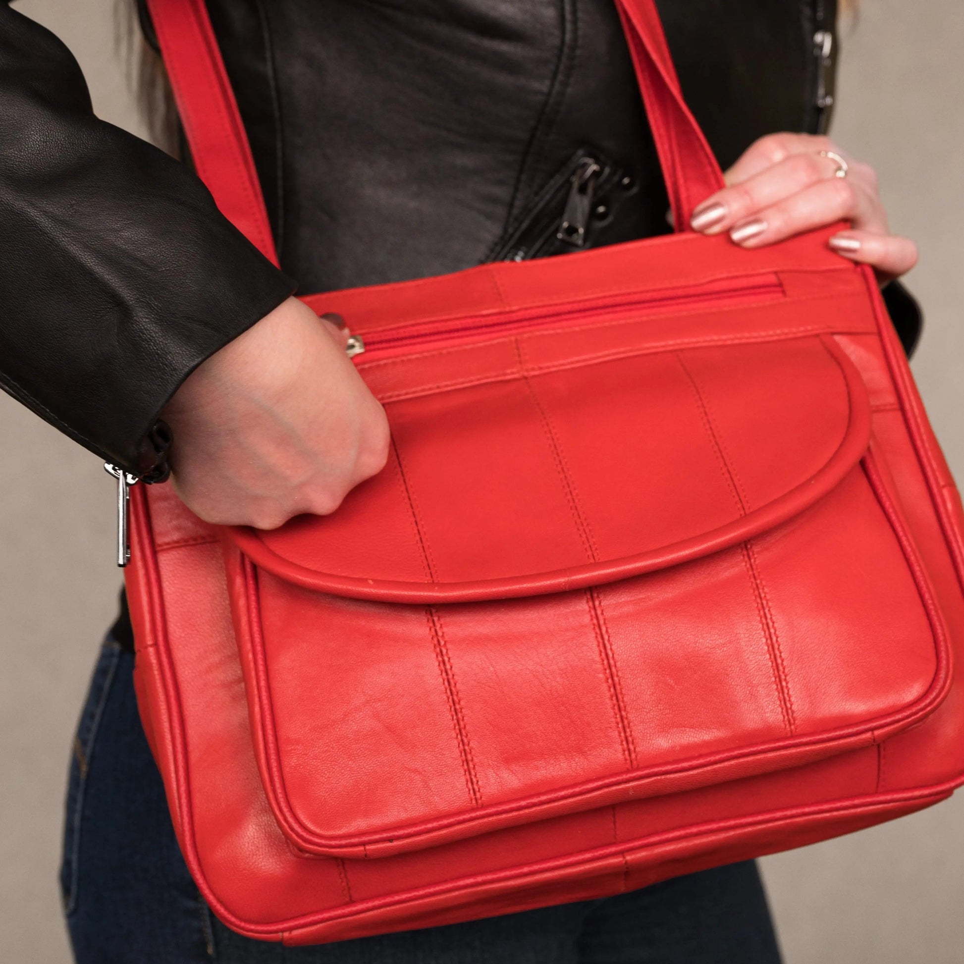 Sac bandoulière en cuir souple pour femme