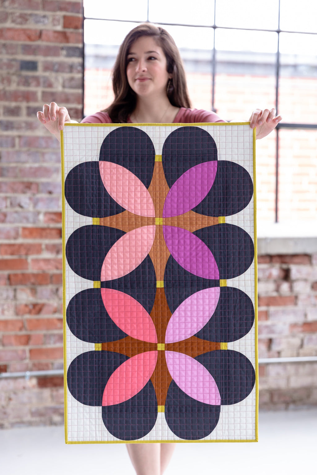Retro Blossoms Quilt Kit - Cover version