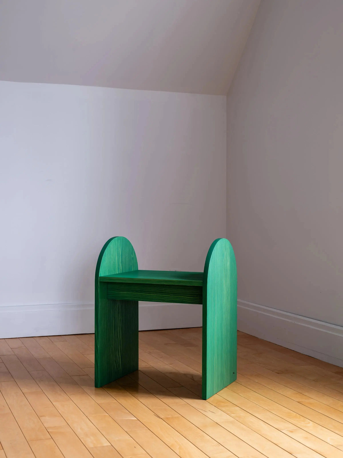 BUIS Stool and Side Table