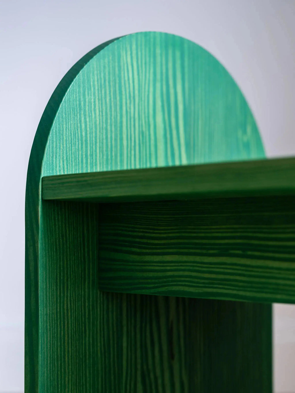 BUIS Stool and Side Table