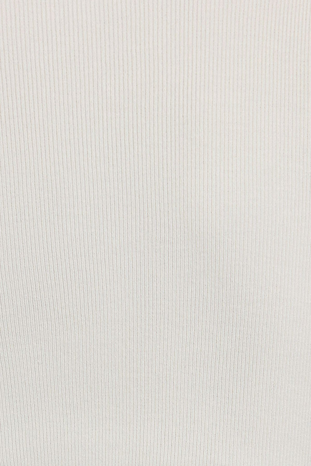 Pull à crochets et œillets