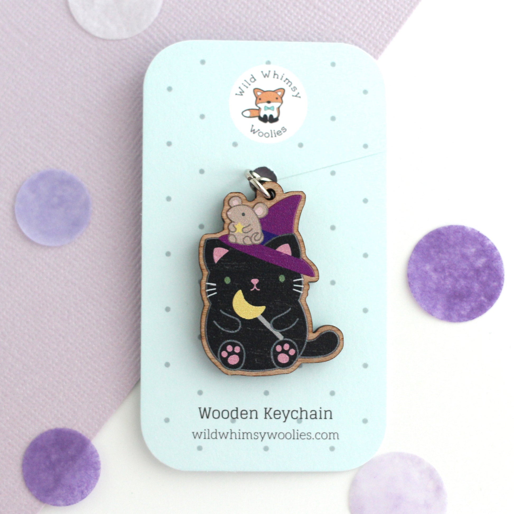 Porte-clés en bois Chat noir. Breloque en bois Chat sorcière d'Halloween