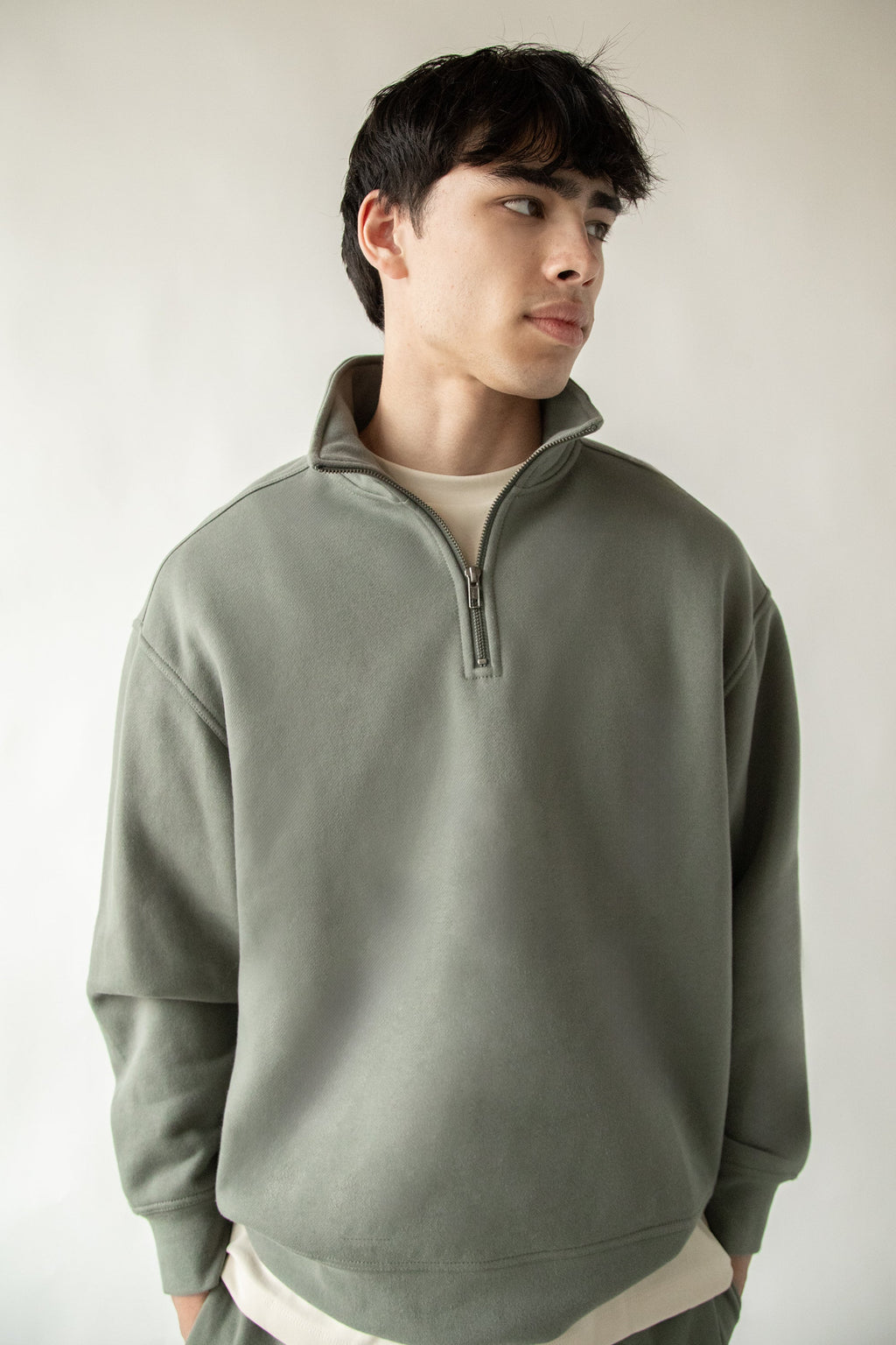 HALF-ZIP SWEATSHIRT