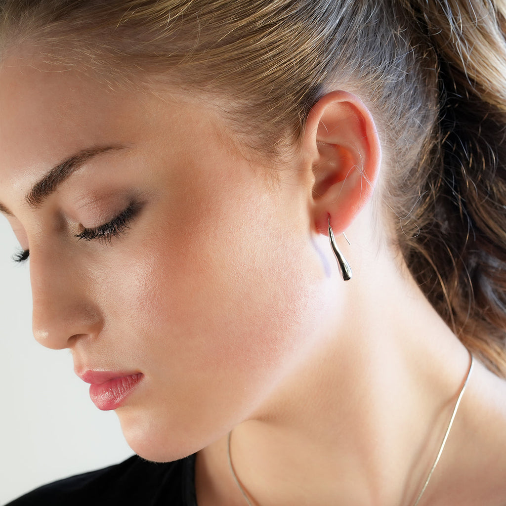 Style CORNING Silver (White Gold): Tadpole-Shaped Earrings – Unique Elegance with a Playful Twist