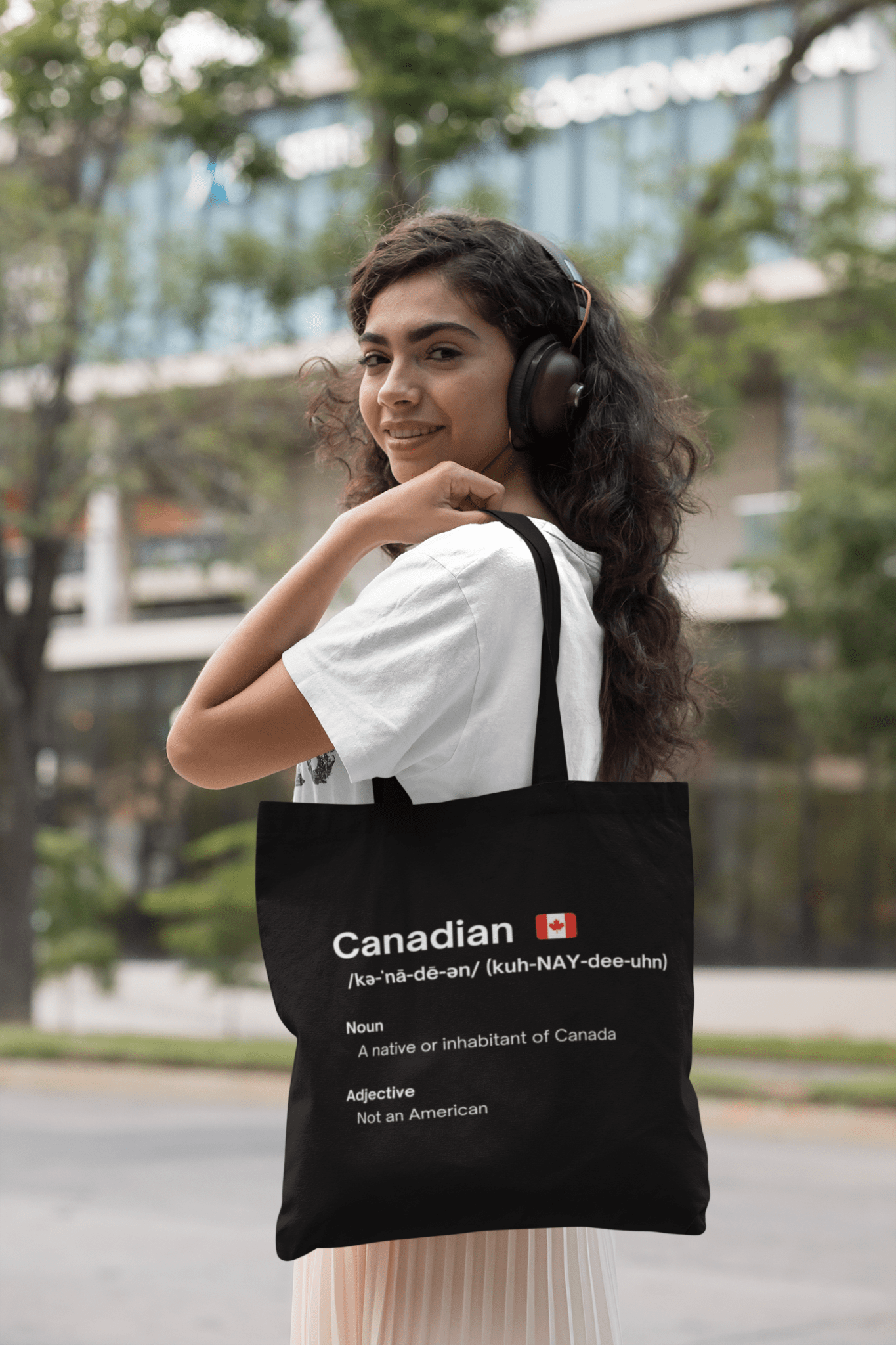 Sac fourre-tout en toile canadien et non américain