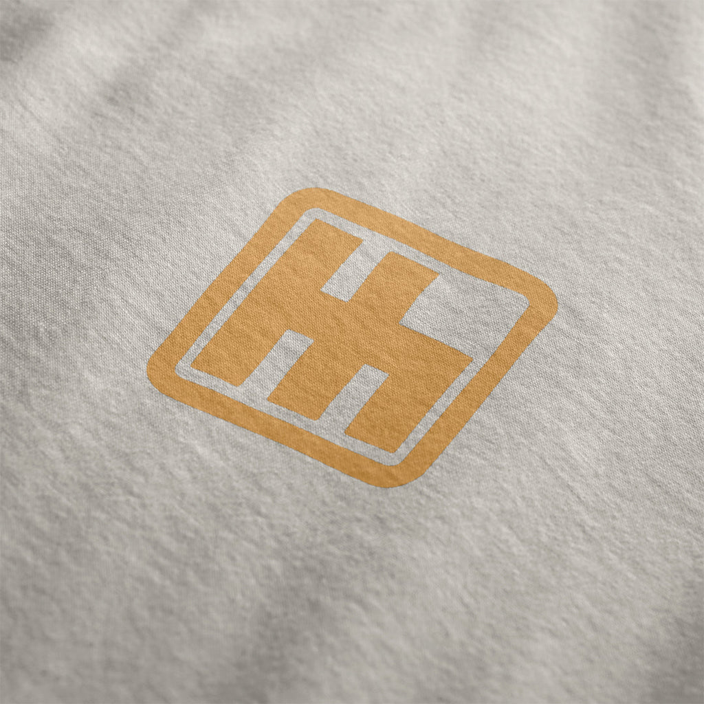 T-shirt graphique « Astonishingly Overkill Automotive » | Homme et femme (unisexe)