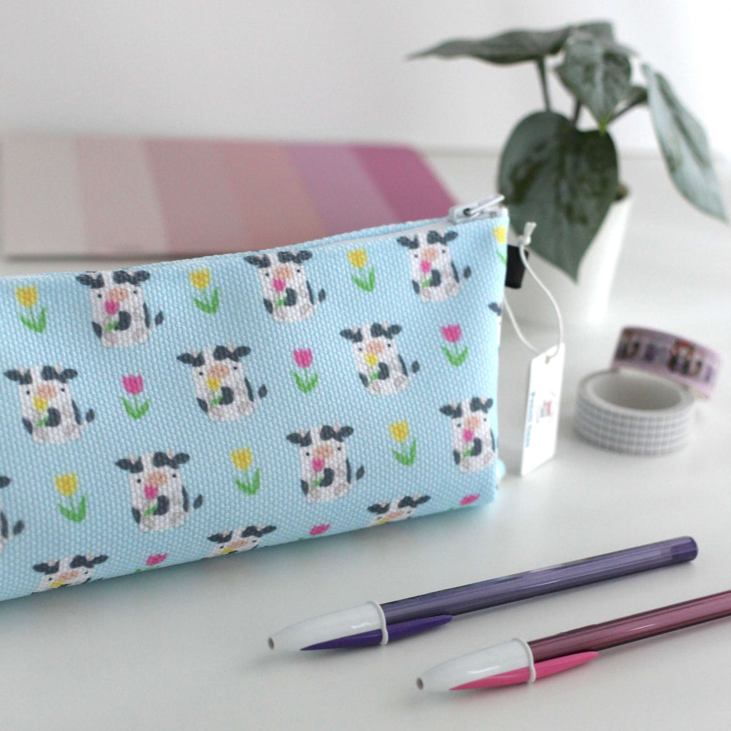 Trousse à crayons/pochette zippée Vaches avec tulipes