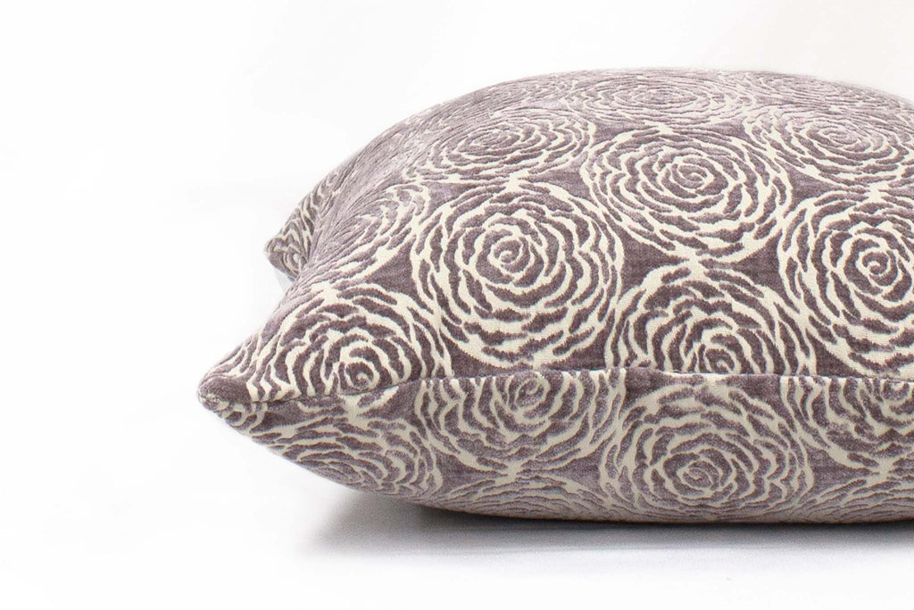 Housse de coussin à fleurs mauves