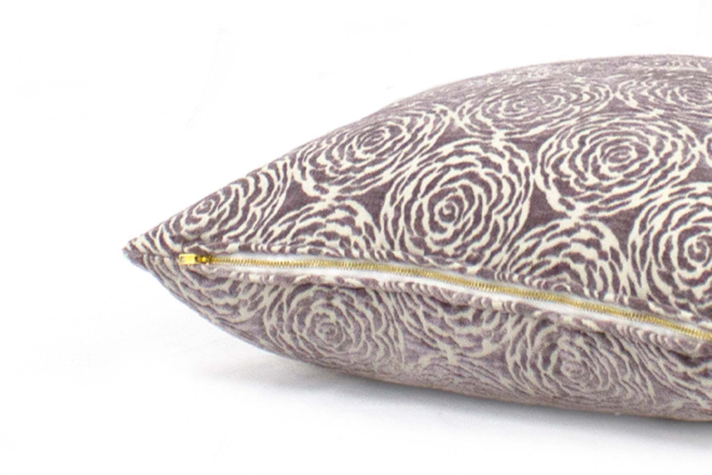 Housse de coussin à fleurs mauves