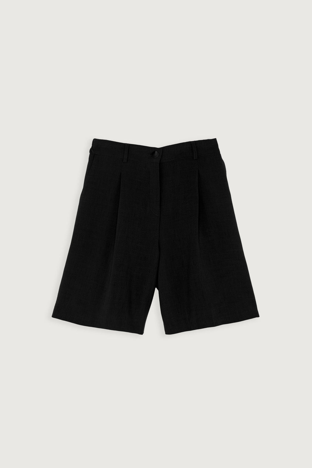 SINGLE PLEAT SHORT