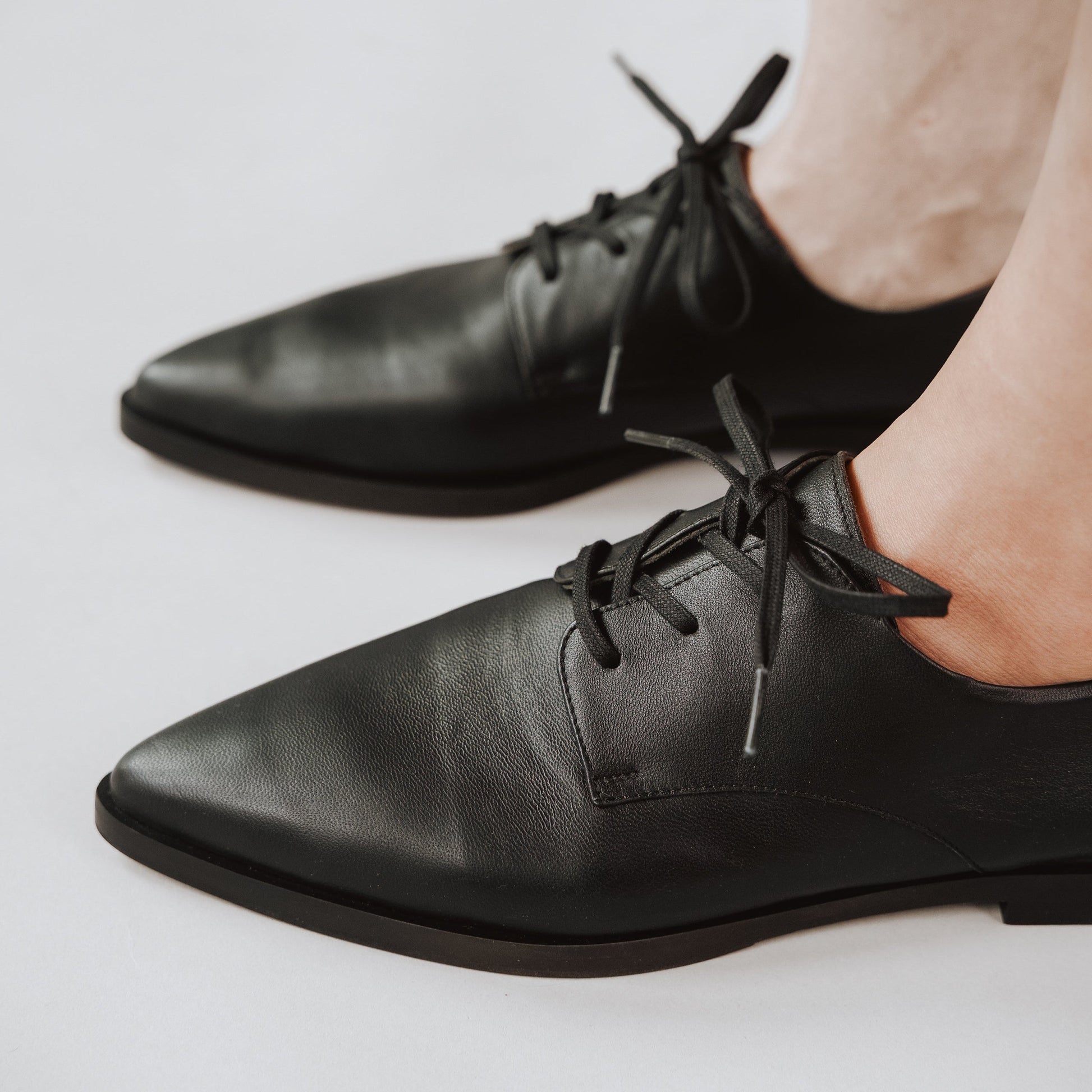 The Bella Derby Black
