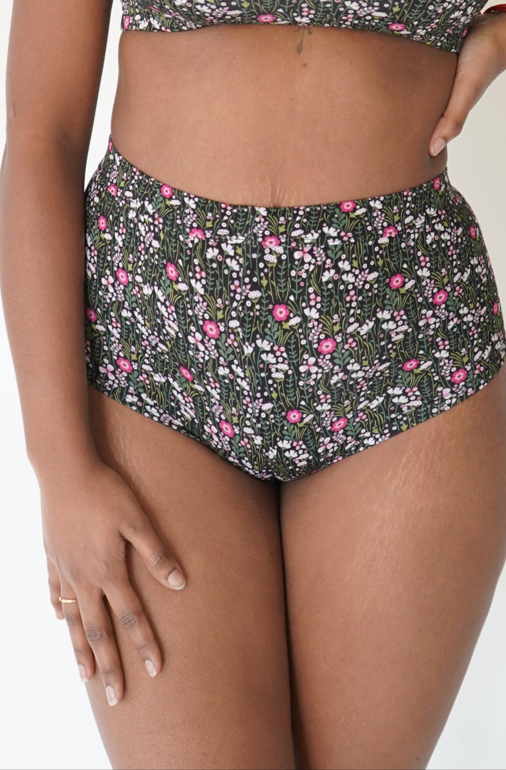 High-Waisted Cheeky Briefs - Floral