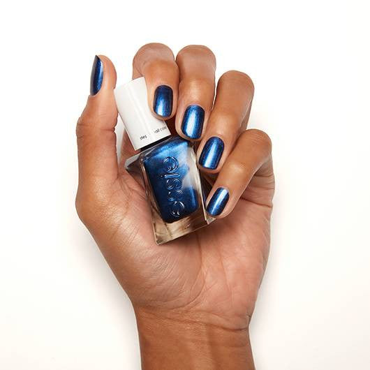 Essie Gel Couture digne de faire la une