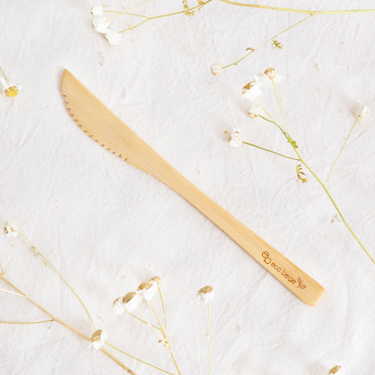 Couteau en bambou naturel