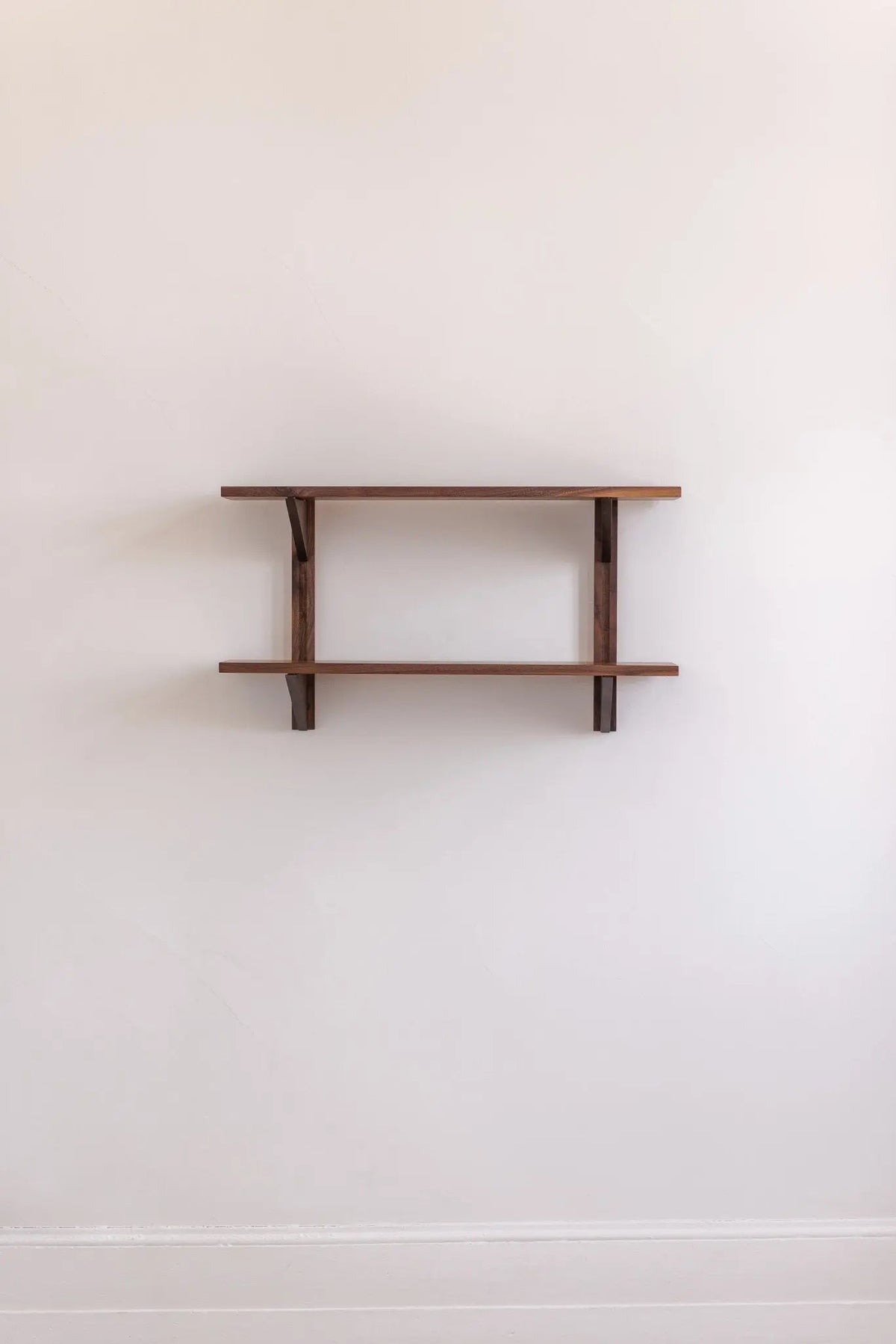CLARA II Wall Shelf