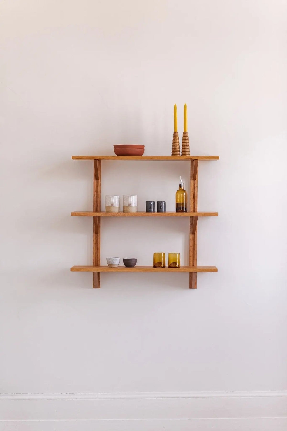 CLARA III Wall Shelf