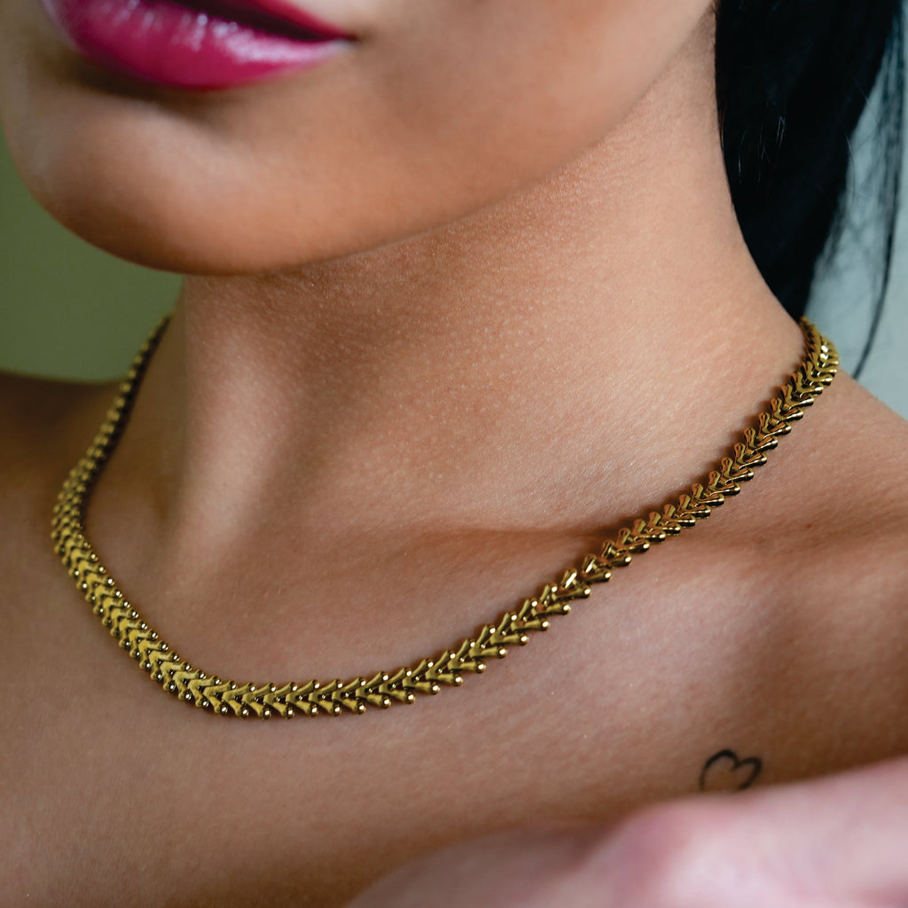 FRANKIE:  Vintage-Inspired Linked Abstract Crest Chain Necklace