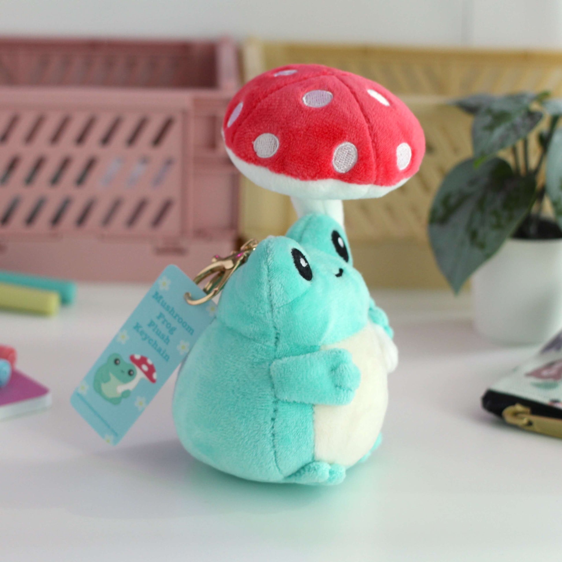 Porte-clés en peluche grenouille champignon