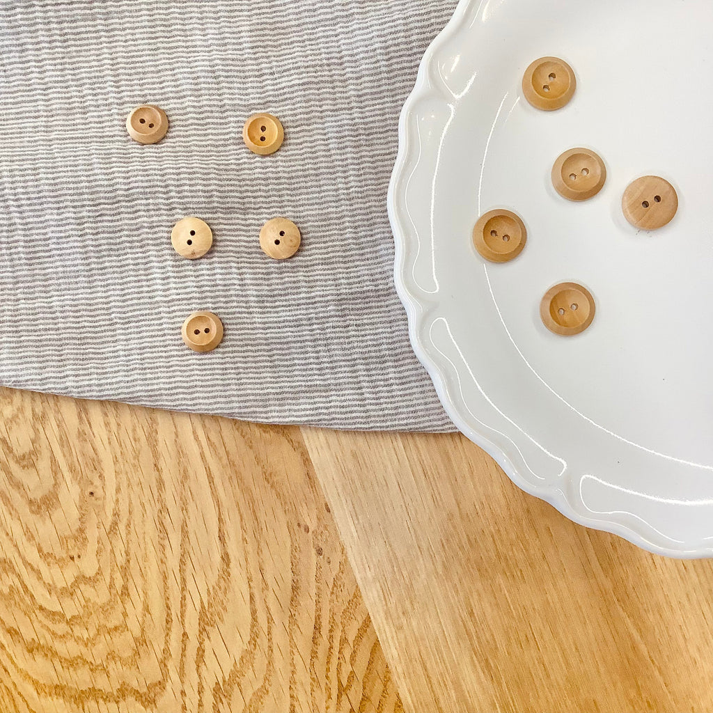 Tricoter un ; bouton à 2 trous, naturel - 11/16"