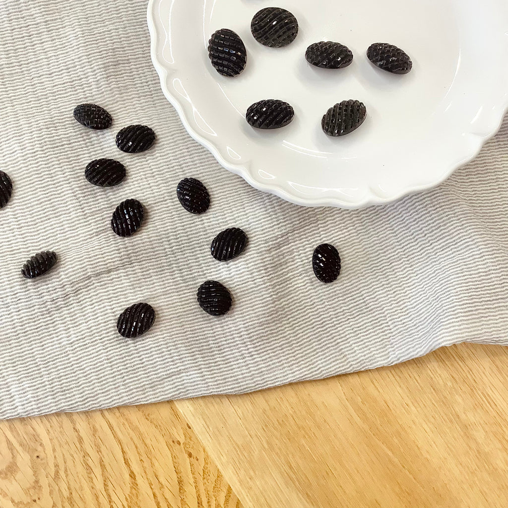 Elan; Bouton à tige, noir - 1-1/8"