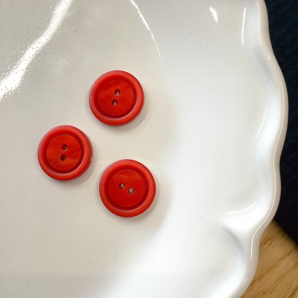 Elan ; bouton à 2 trous, rouge, 18 mm