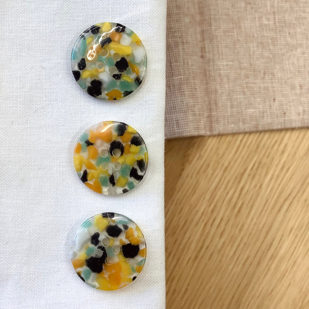 Elan ; Bouton 4 trous, multicolore pâle, 20 mm