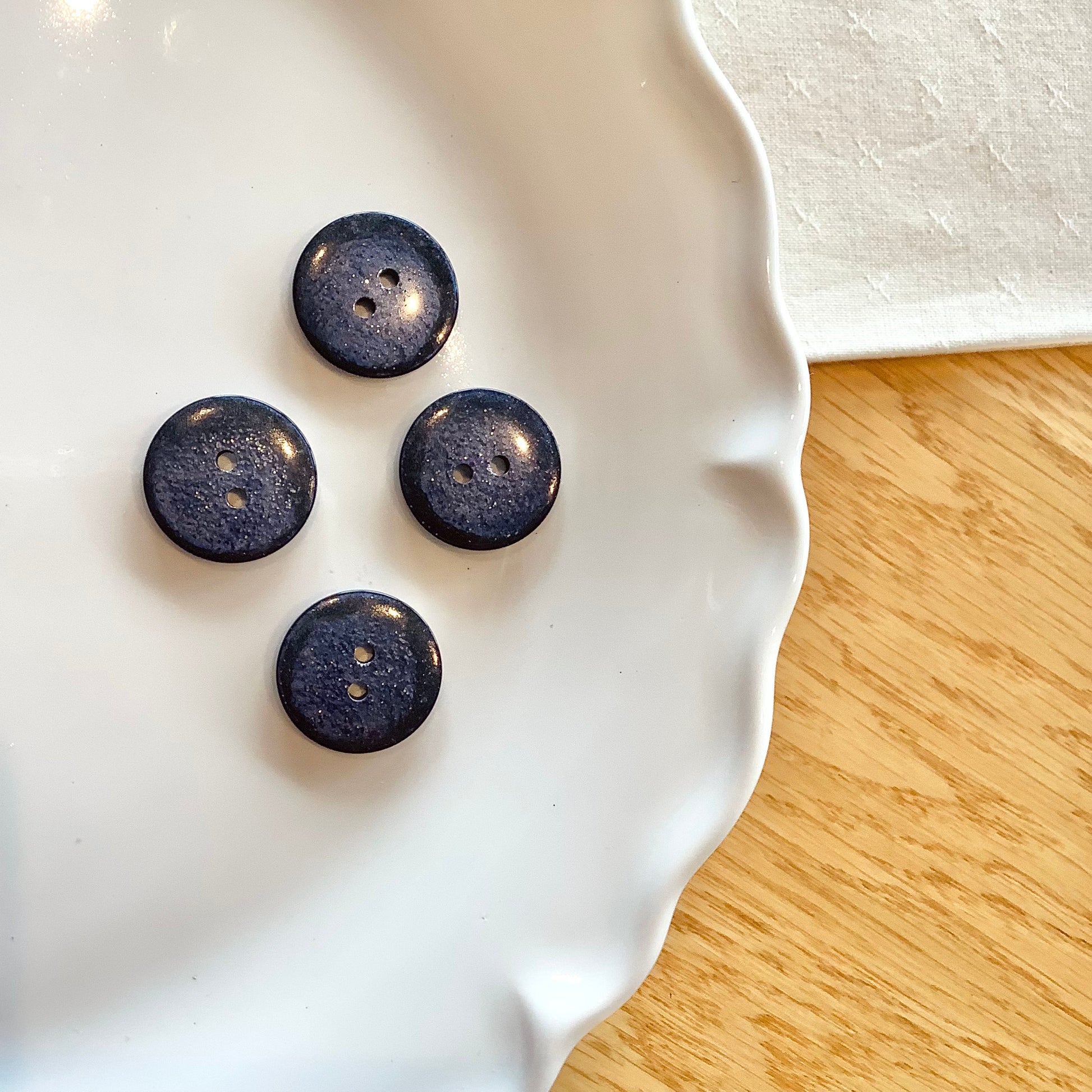 Elan ; Bouton 2 trous, bleu marine, 20 mm