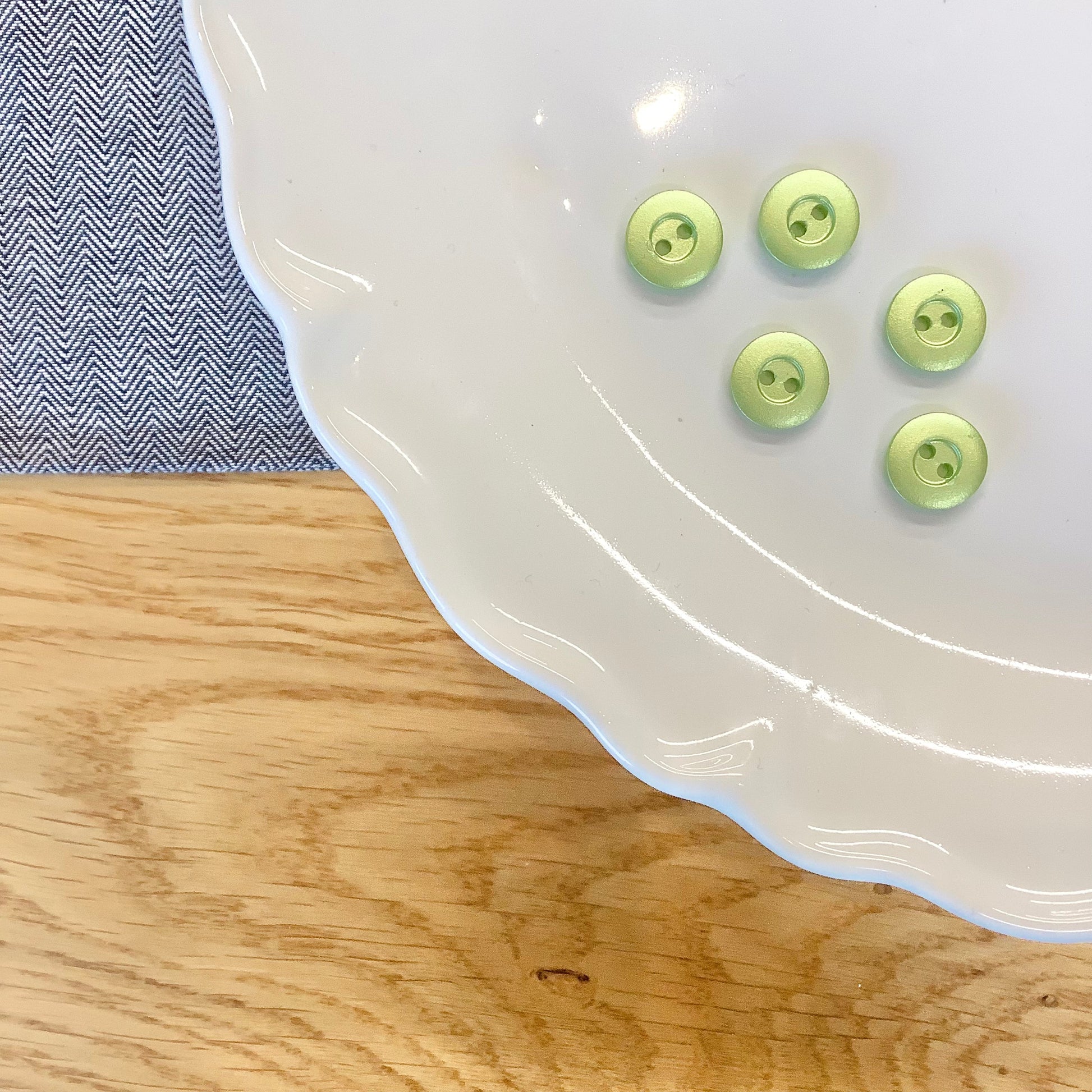 Elan ; bouton à 2 trous, vert, 11 mm