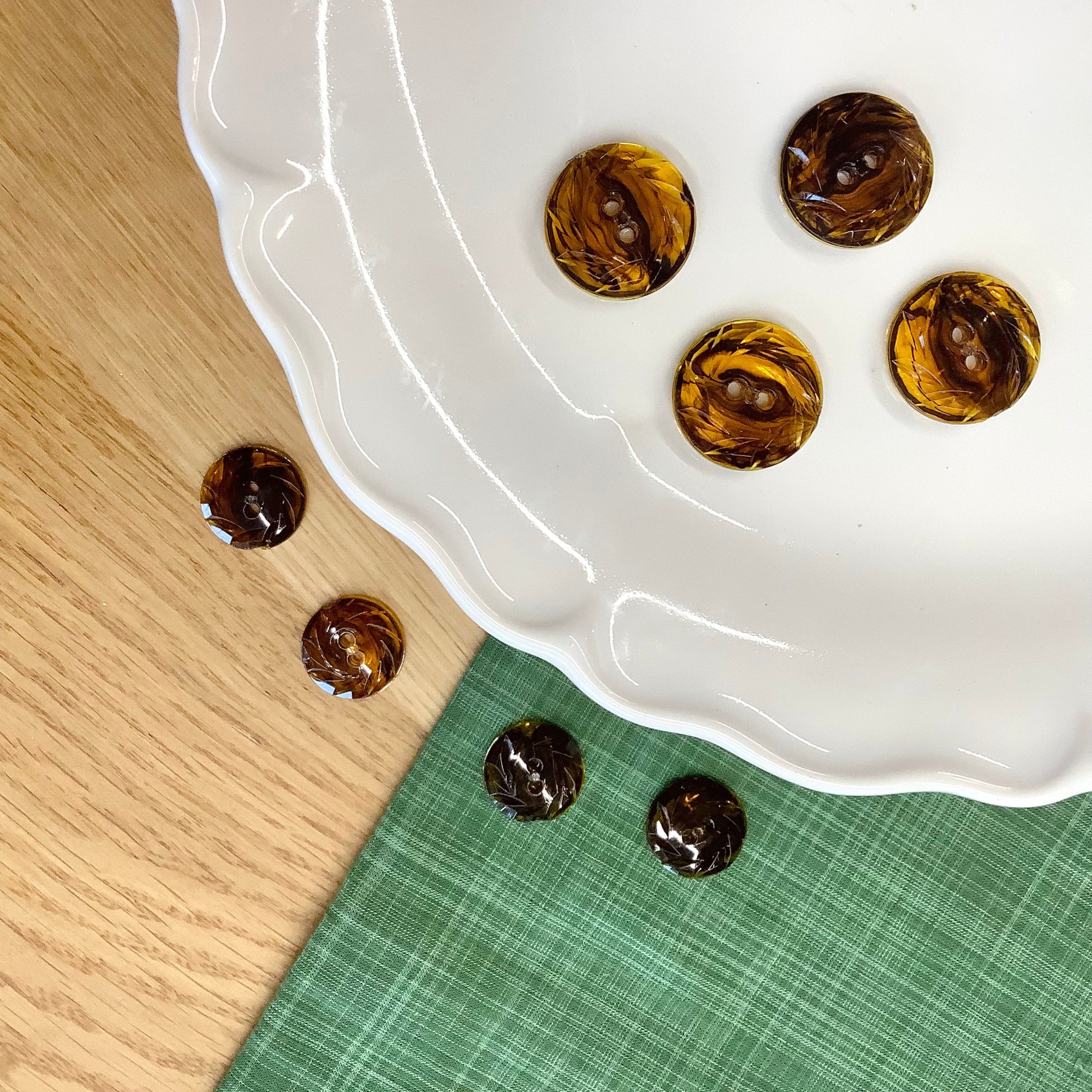 Elan ; bouton à 2 trous, 3/4" (20 mm)