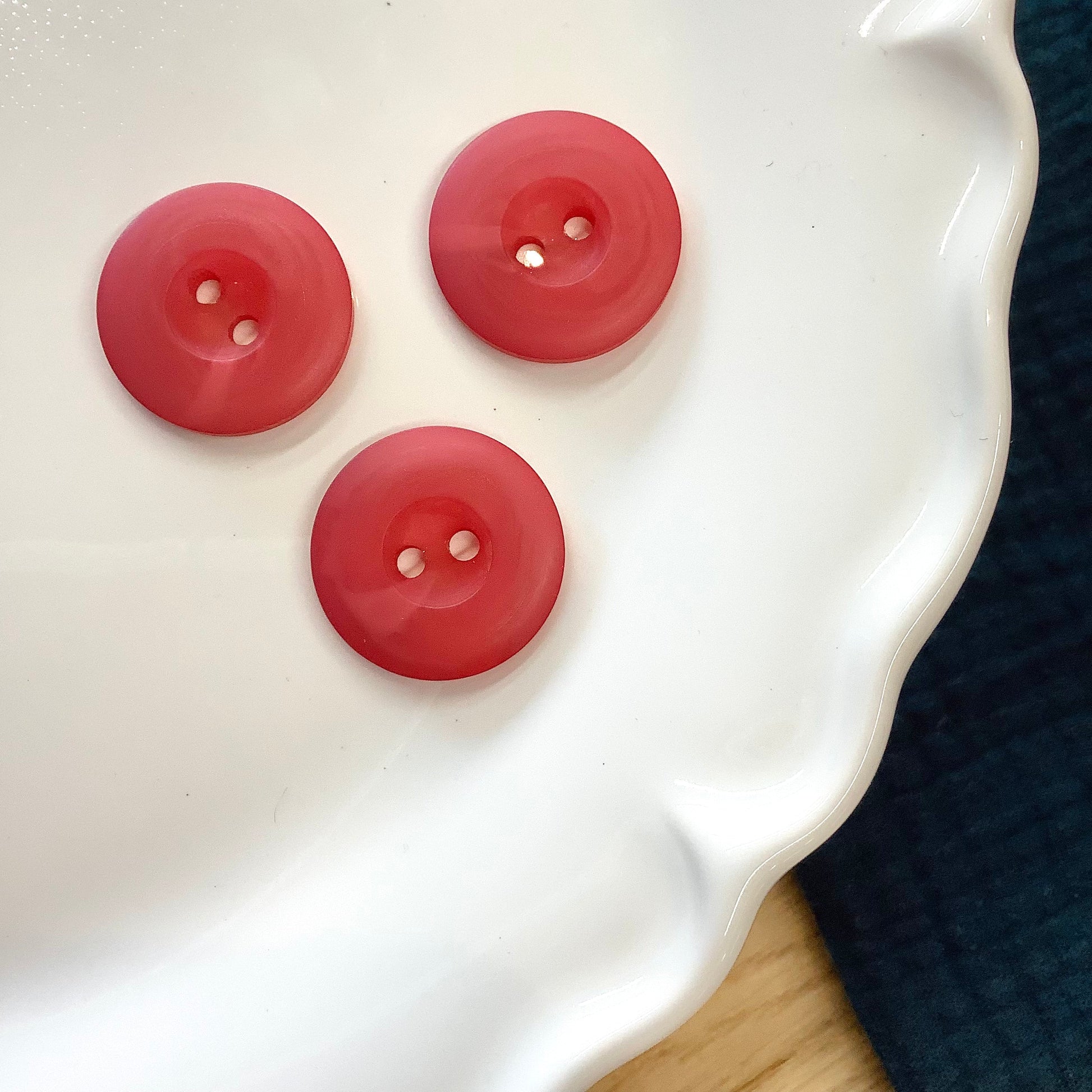 Elan ; bouton à 2 trous, rose, 23 mm