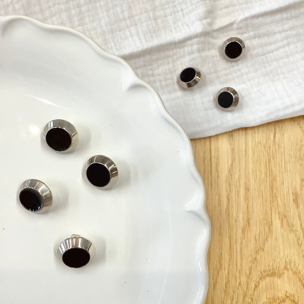 Elan ; Bouton à tige, noir et argent, 18 mm