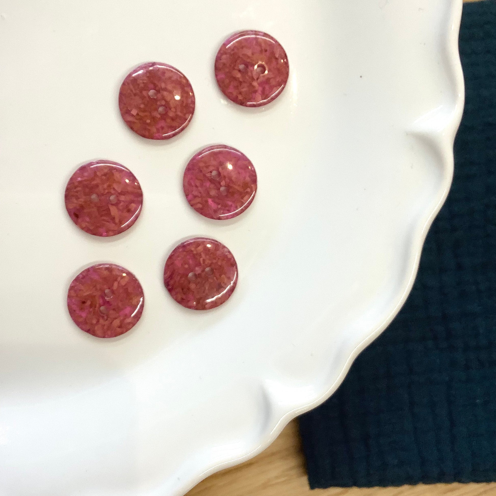 Elan ; Bouton à 2 trous, rose, 15 mm