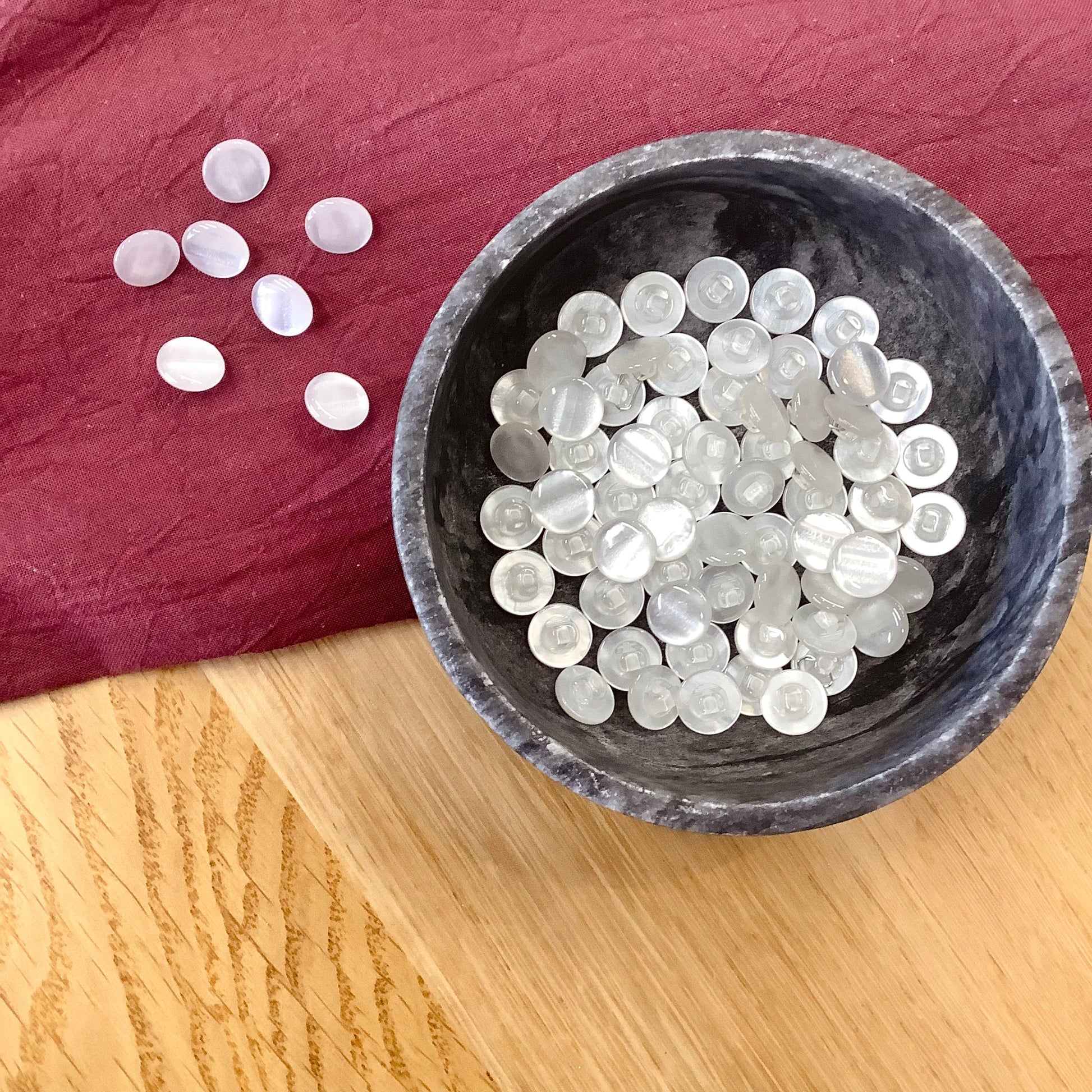 Elan; Bouton à tige, blanc 1/2"