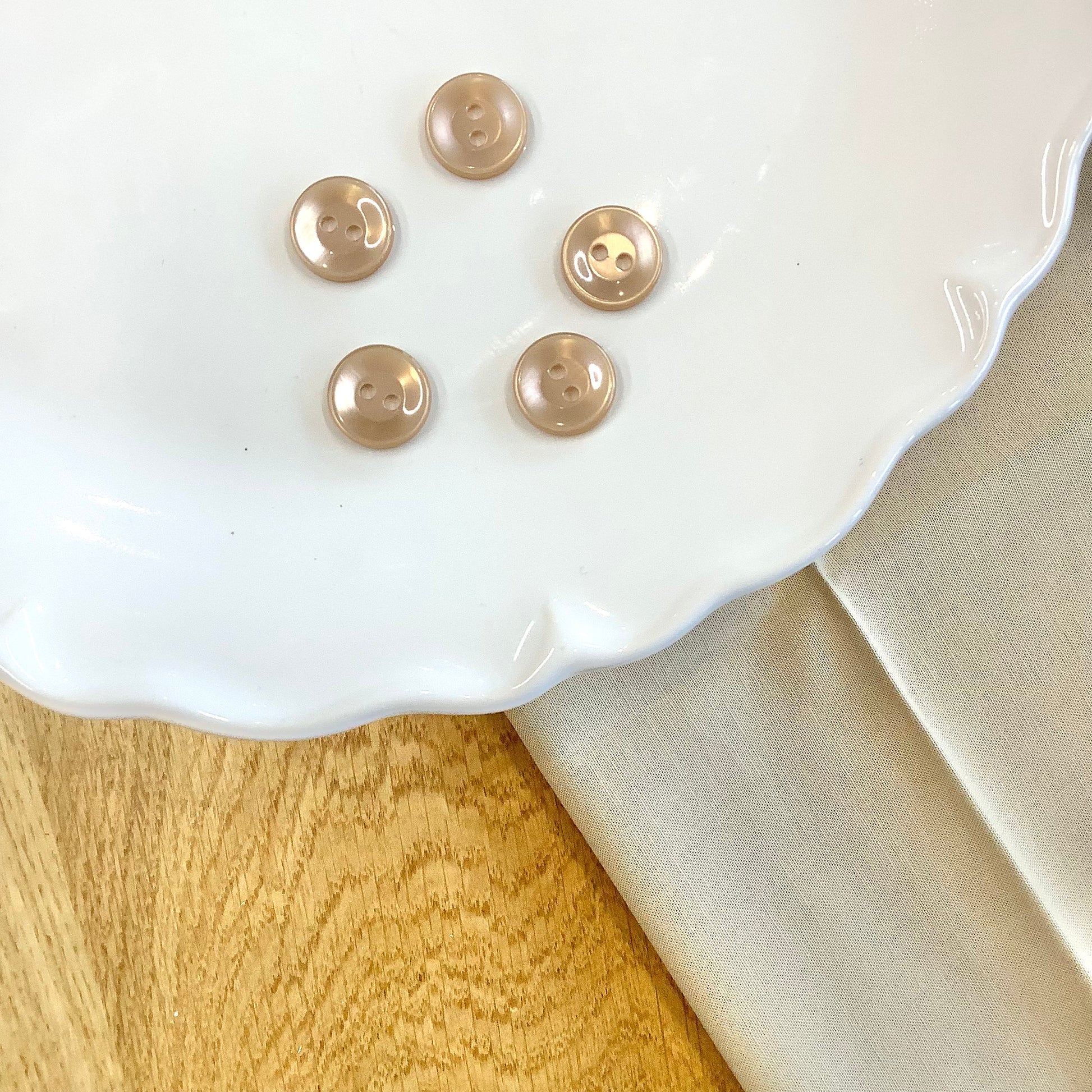 Elan ; Bouton 2 trous, beige, 14 mm