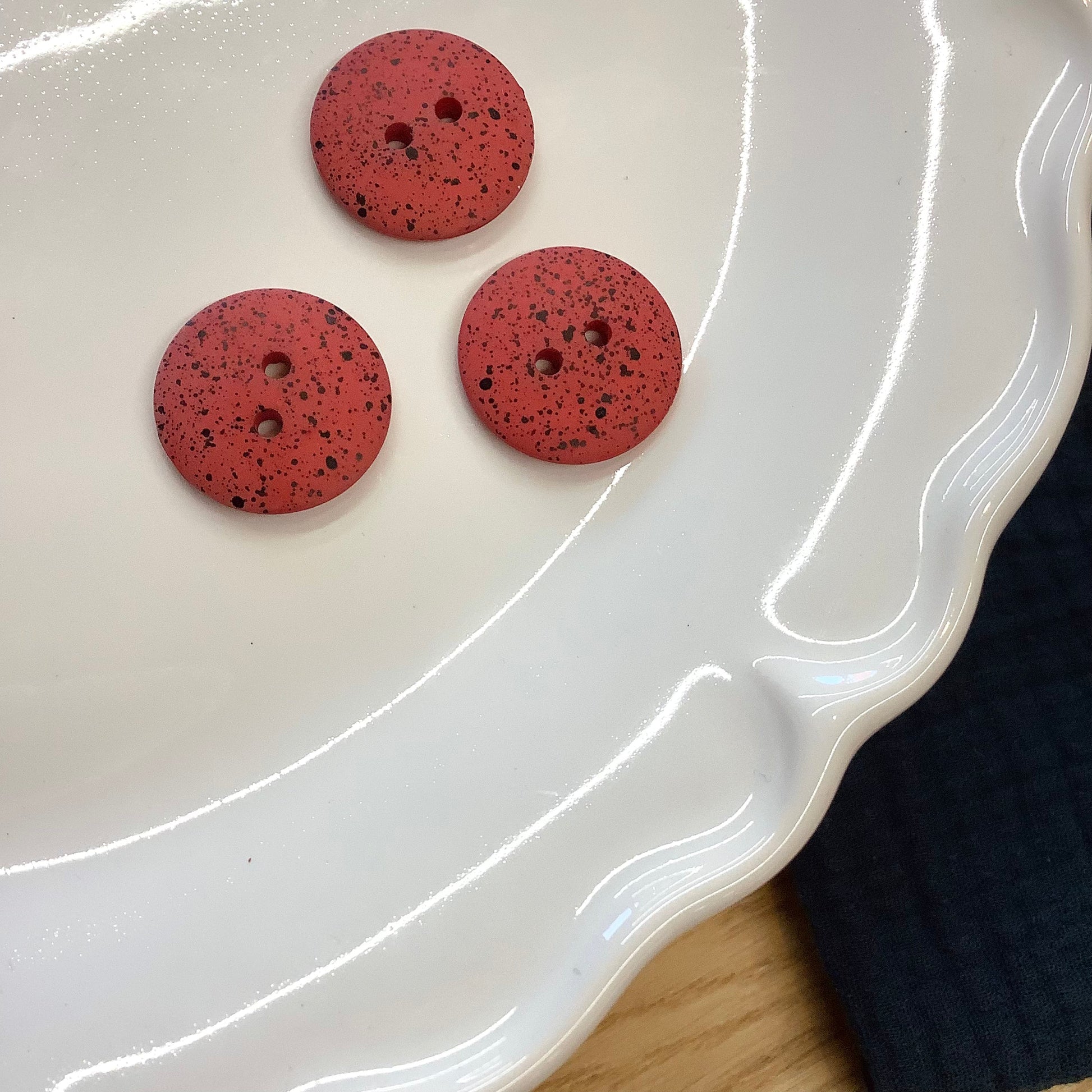 Elan ; Bouton 2 trous, rose, 20 mm