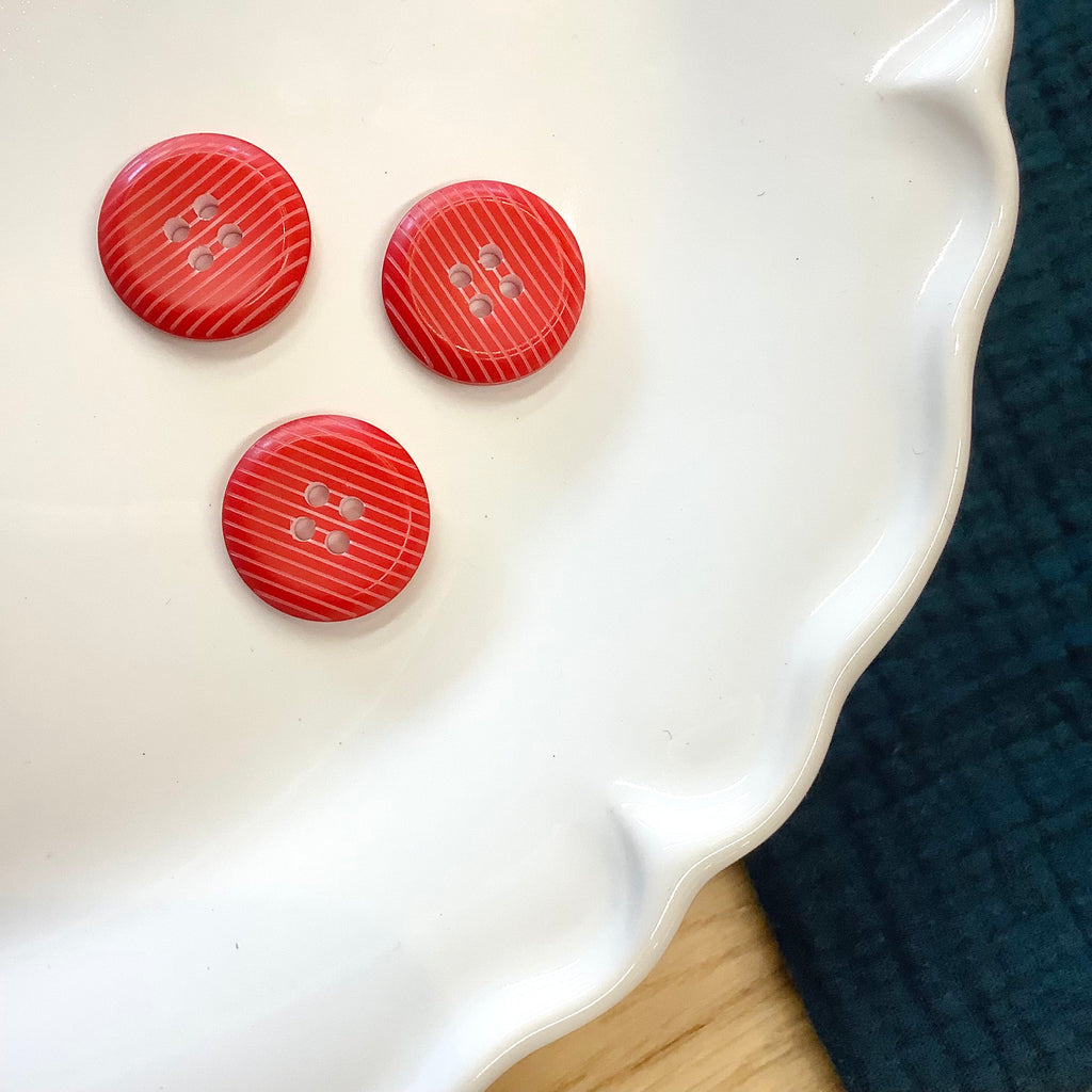 Elan ; Bouton 4 trous, rouge, 19 mm