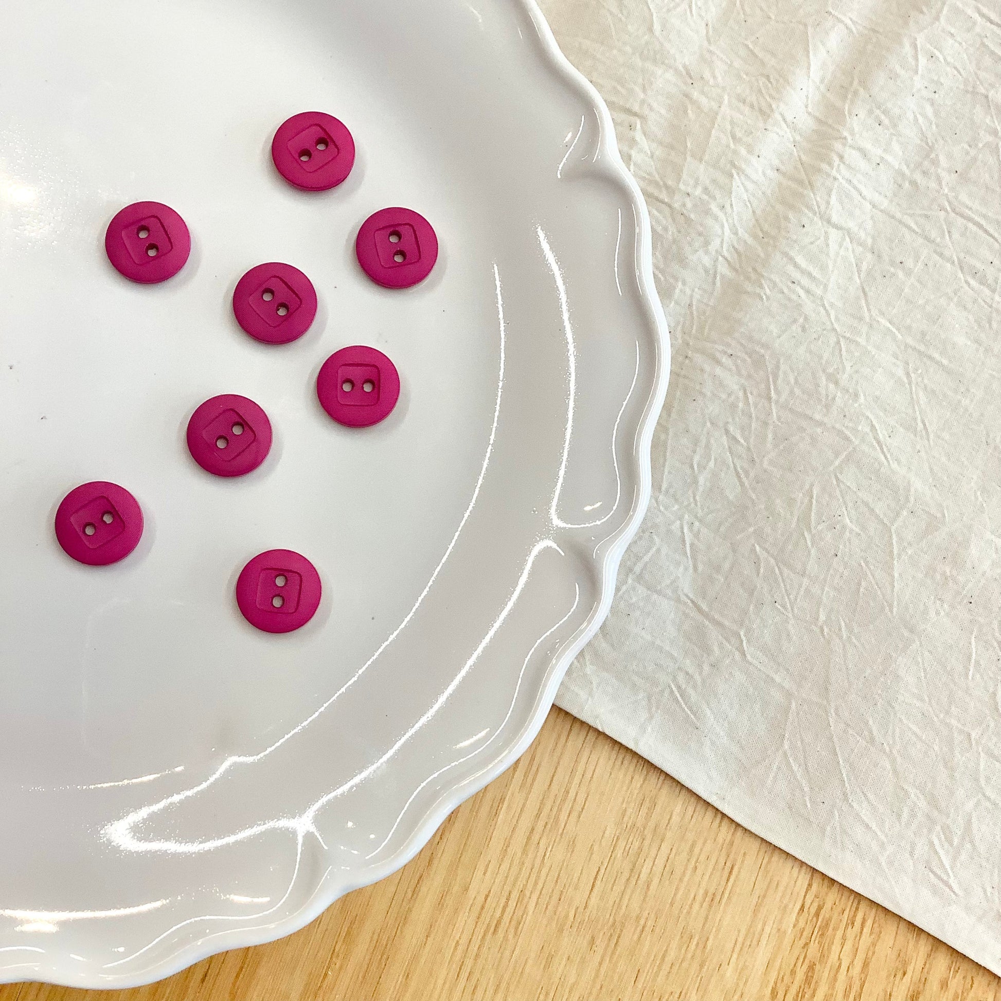 Elan ; Bouton à 2 trous, rose, 15 mm