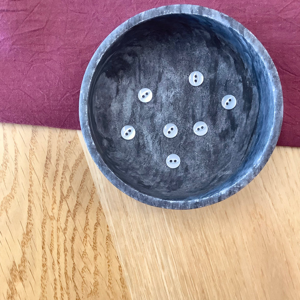 Elan ; Bouton à 2 trous, blanc - 3/8"