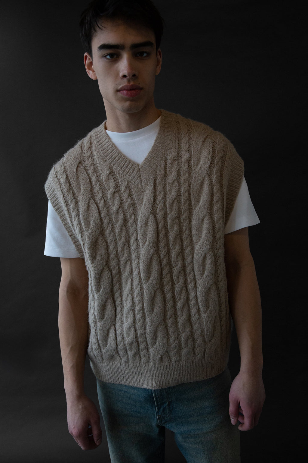 Gilet pull en maille torsadée